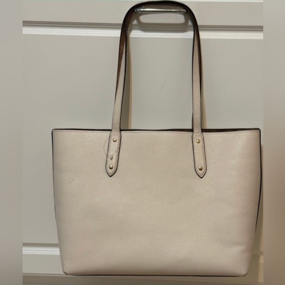 Coach Tote & Wallet EUC - Picture 7 of 10